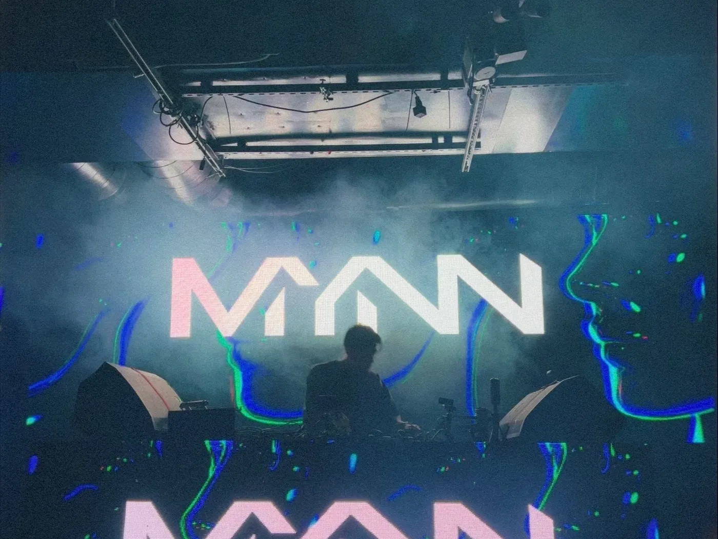 MYNN - Live on Stage